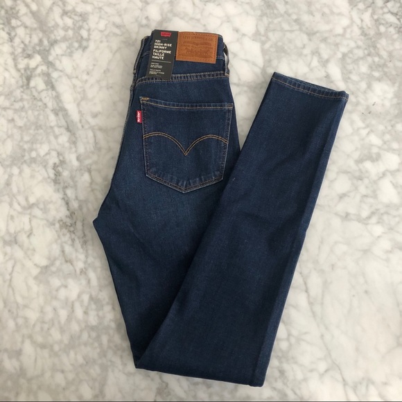 NWT Levi’s 721 High Rise Skinny Jeans - Picture 4 of 4